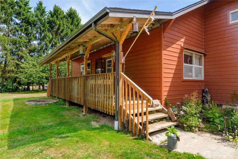 Property photo for 332 Whiskey Creek Beach Rd, Port Angeles photo 6