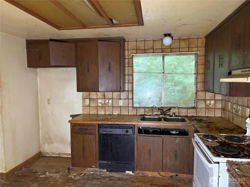 Property photo for 17628 Palomino Drive, Bothell photo 6
