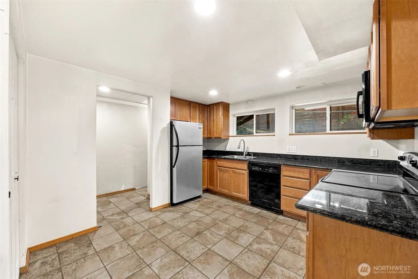 Property photo for 21204 Se 265th Street, Maple Valley photo 20