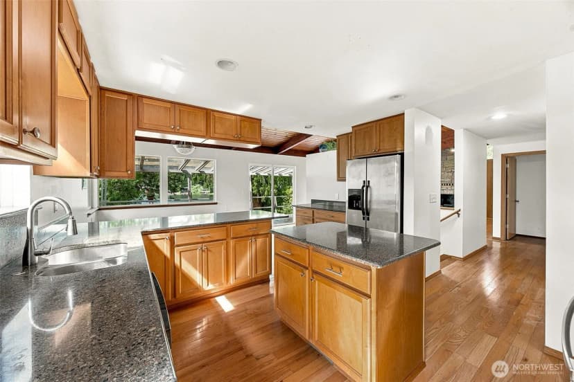 Property photo for 21204 Se 265th Street, Maple Valley photo 12