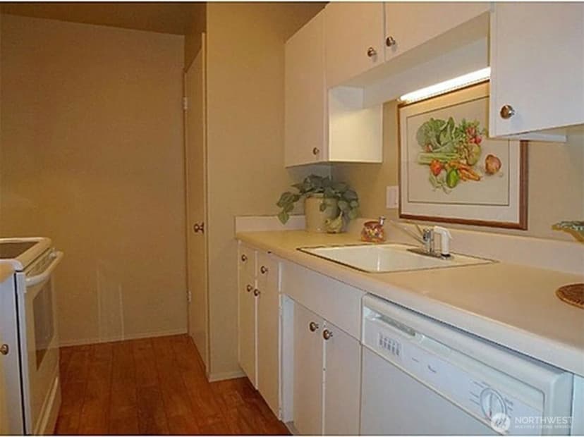 Property photo for 5720 122nd Avenue Se #175, Bellevue photo 10