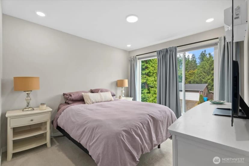 Property photo for 14704 Meridian Avenue N #b, Shoreline photo 19