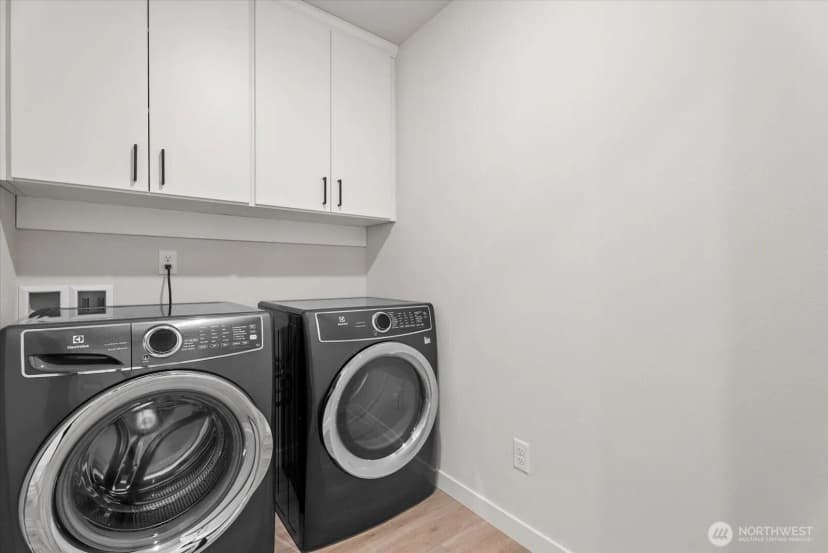 Property photo for 14704 Meridian Avenue N #b, Shoreline photo 25