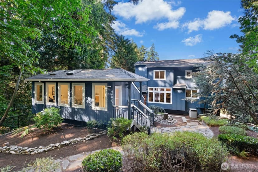 Property photo for 13130 Holmes Point Drive Ne, Kirkland photo 33