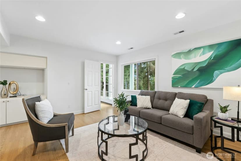 Property photo for 13130 Holmes Point Drive Ne, Kirkland photo 28