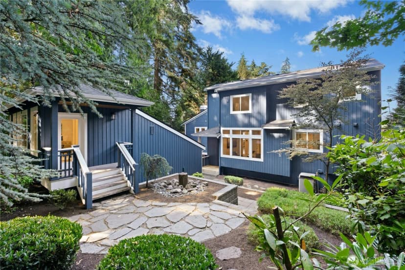 Property photo for 13130 Holmes Point Drive Ne, Kirkland photo 31