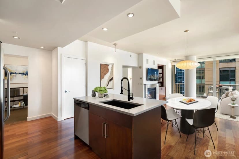 Property photo for 910 Lenora Street #s909, Seattle photo 11