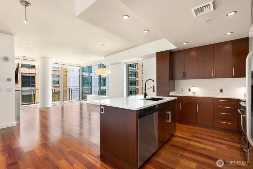 Property photo for 910 Lenora Street #s909, Seattle photo 12