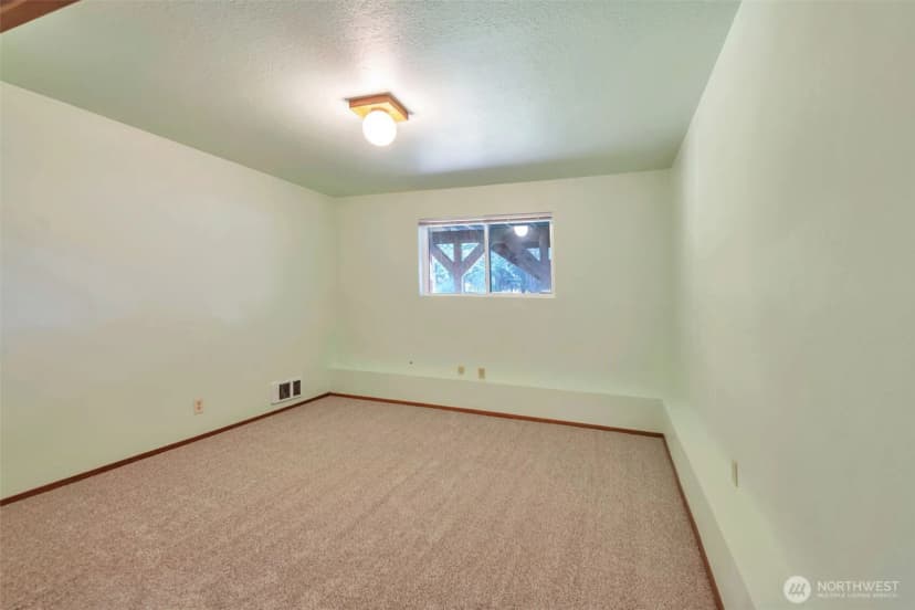 Property photo for 32007 Palace Court, Carnation photo 17