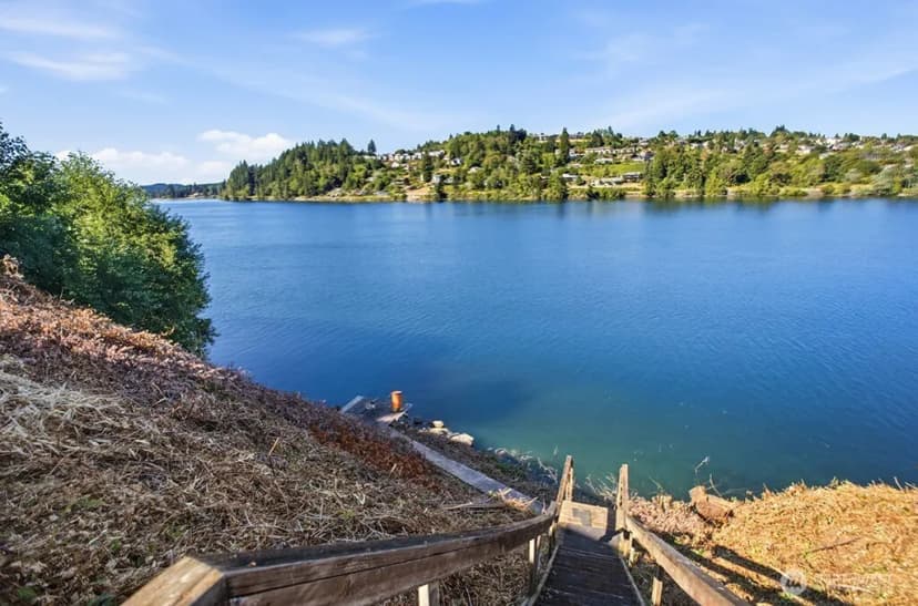 Property photo for 2644 Stevens Drive, Bremerton photo 8