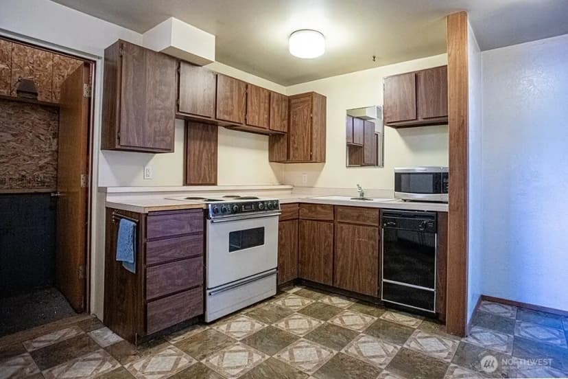 Property photo for 2644 Stevens Drive, Bremerton photo 25