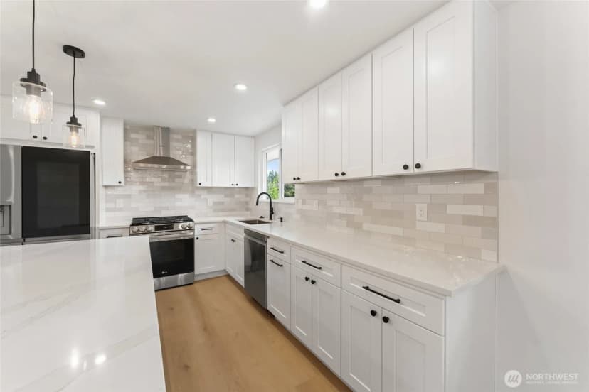 Property photo for 12215 Se 35 Street, Bellevue photo 17