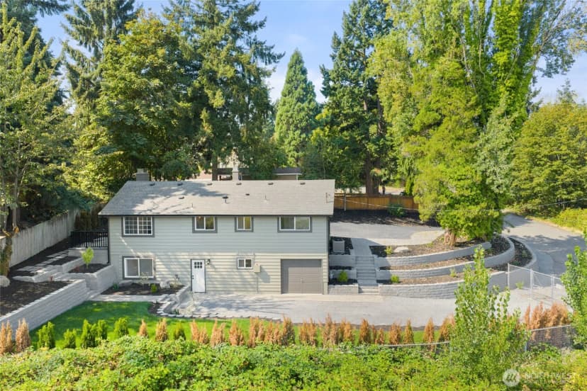 Property photo for 12215 Se 35 Street, Bellevue photo 5