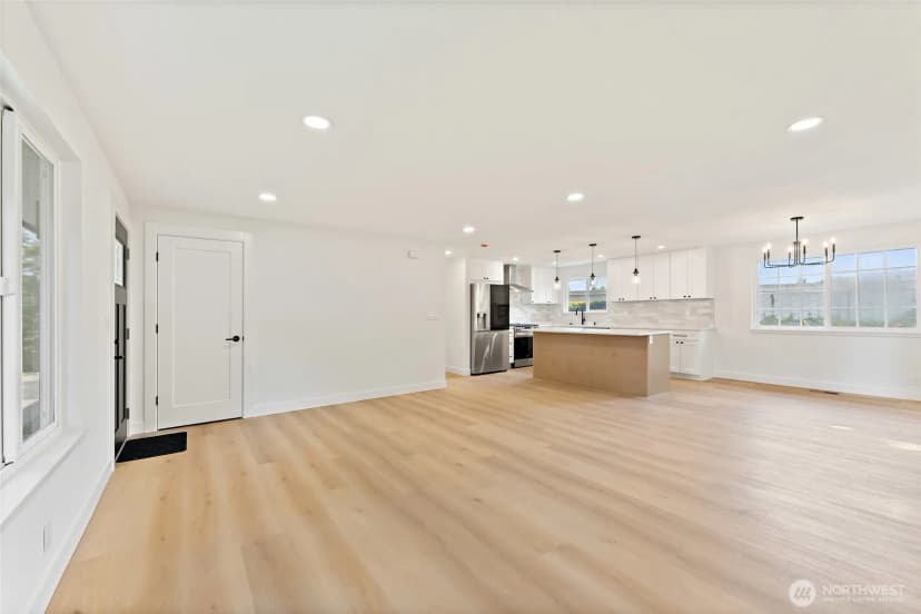 Property photo for 12215 Se 35 Street, Bellevue photo 10