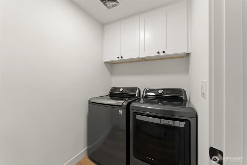 Property photo for 12215 Se 35 Street, Bellevue photo 31