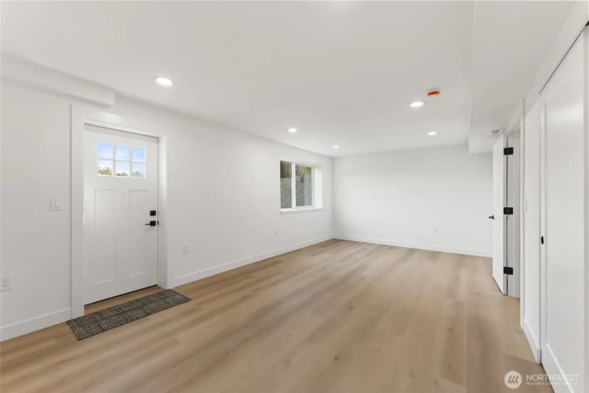 Property photo for 12215 Se 35 Street, Bellevue photo 33