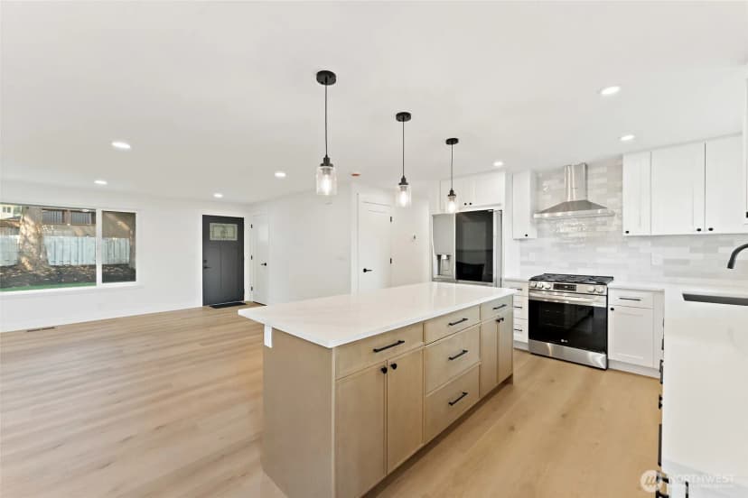 Property photo for 12215 Se 35 Street, Bellevue photo 16