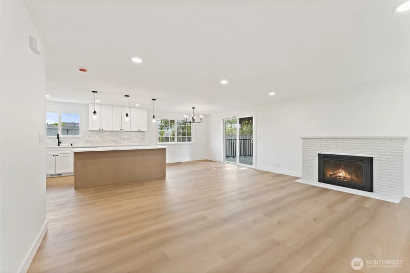 Property photo for 12215 Se 35 Street, Bellevue photo 11