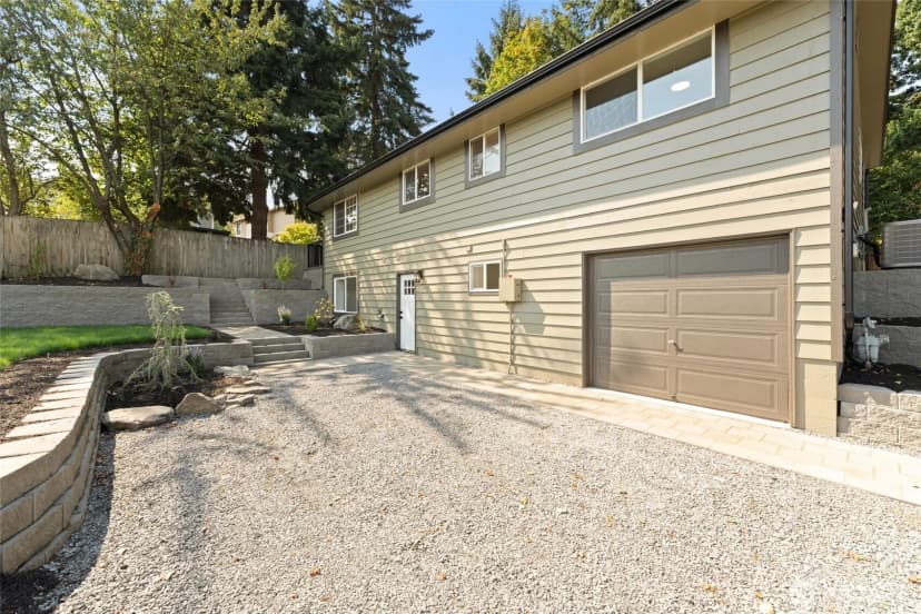 Property photo for 12215 Se 35 Street, Bellevue photo 37