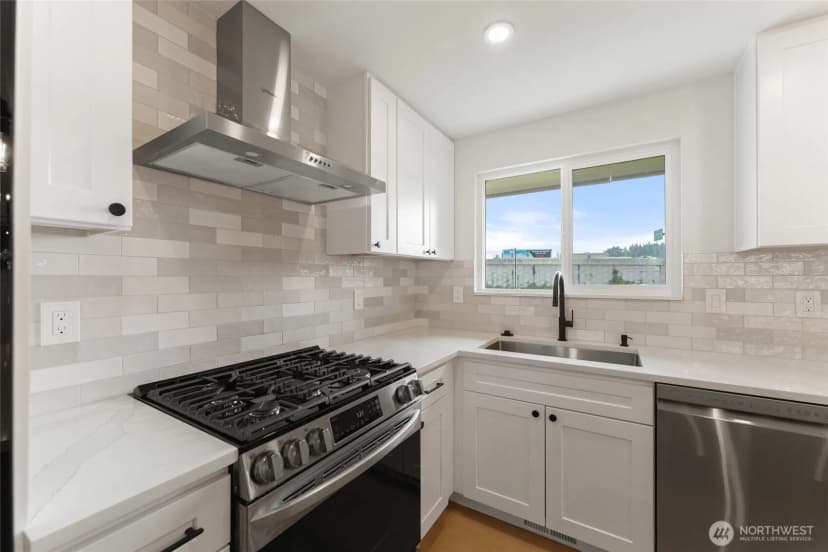 Property photo for 12215 Se 35 Street, Bellevue photo 21