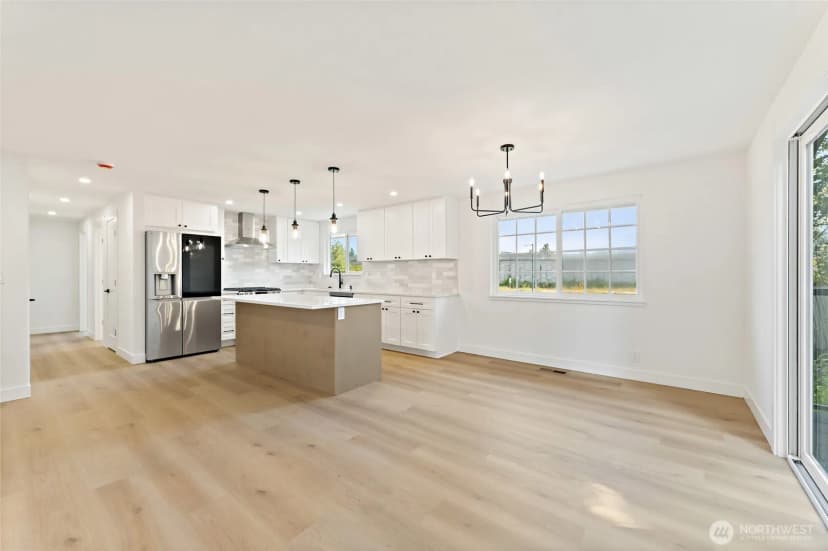 Property photo for 12215 Se 35 Street, Bellevue photo 14