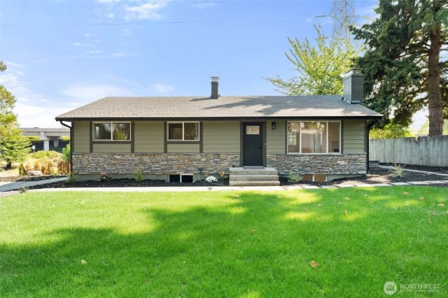 Property photo for 12215 Se 35 Street, Bellevue