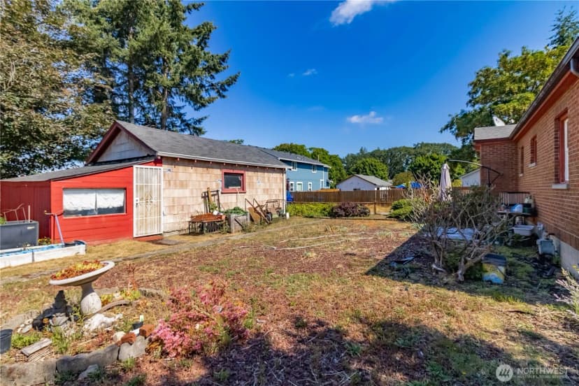 Property photo for 303 3rd Street Ne, Yelm photo 7