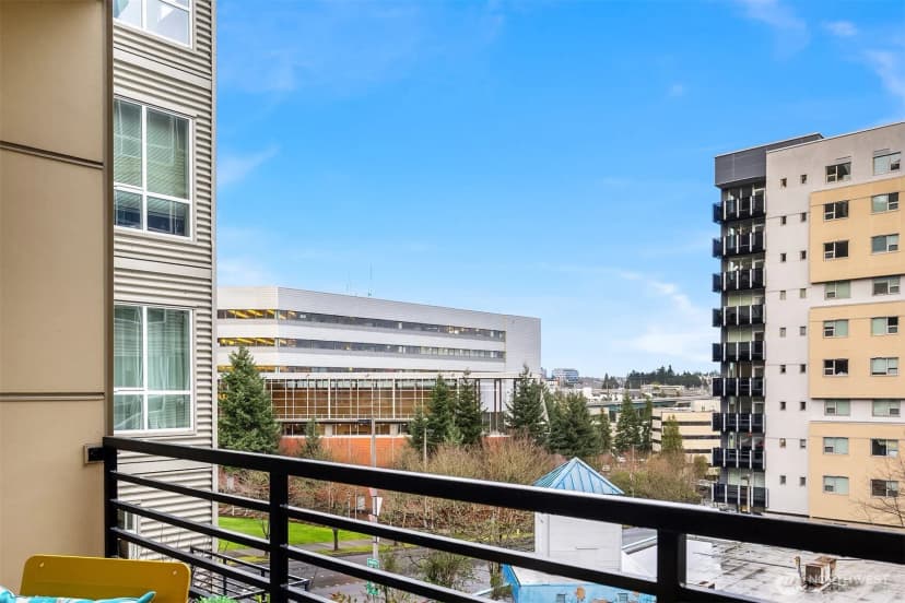 Property photo for 300 110th Avenue Ne #312, Bellevue photo 5