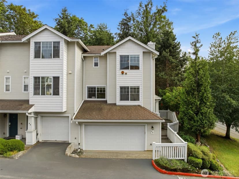 Property photo for 2300 Benson Road S #f5, Renton