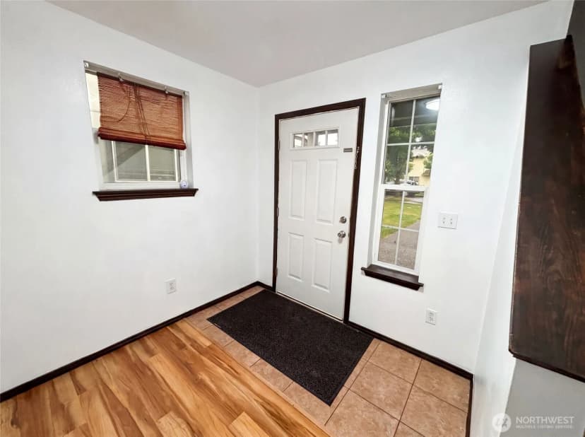 Property photo for 4919 106th Street Ne, Marysville photo 6