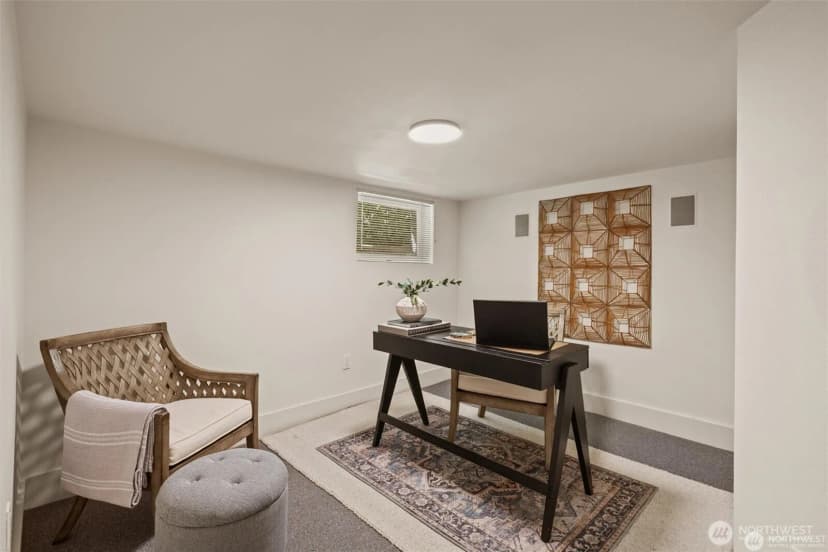 Property photo for 938 18th Avenue E, Seattle photo 28