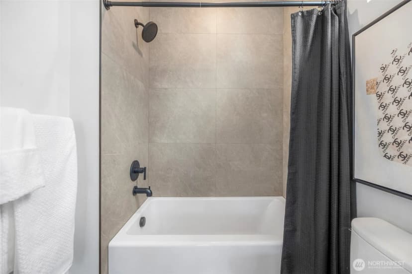 Property photo for 6723 Carleton Avenue S #b, Seattle photo 17