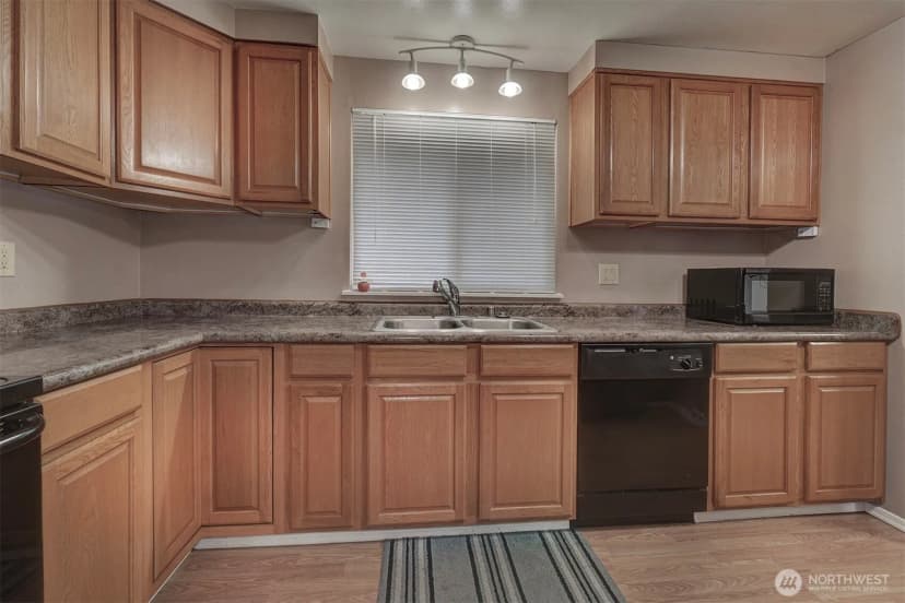 Property photo for 7085 Thebes Street Ne, Bremerton photo 14