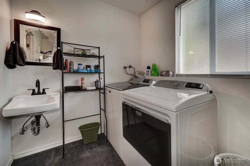 Property photo for 7085 Thebes Street Ne, Bremerton photo 27