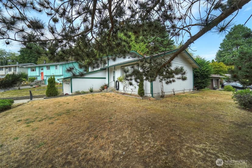 Property photo for 7085 Thebes Street Ne, Bremerton photo 7