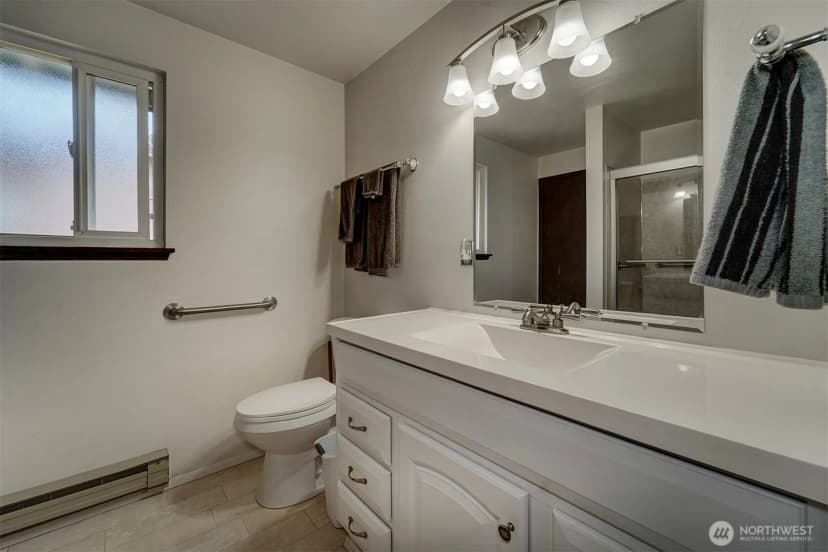Property photo for 7085 Thebes Street Ne, Bremerton photo 18