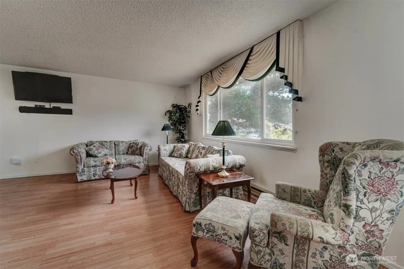 Property photo for 7085 Thebes Street Ne, Bremerton photo 10