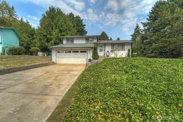 Property photo for 7085 Thebes Street Ne, Bremerton