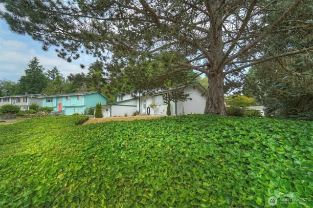 Property photo for 7085 Thebes Street Ne, Bremerton photo 4