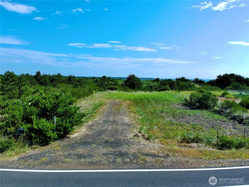 Property photo for 1376 E Ocean Shores Boulevard Sw, Ocean Shores