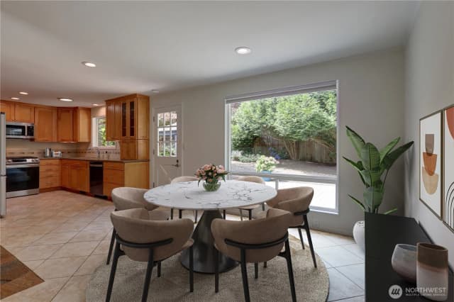 Property photo for 2327 248th Avenue Se, Sammamish photo 5