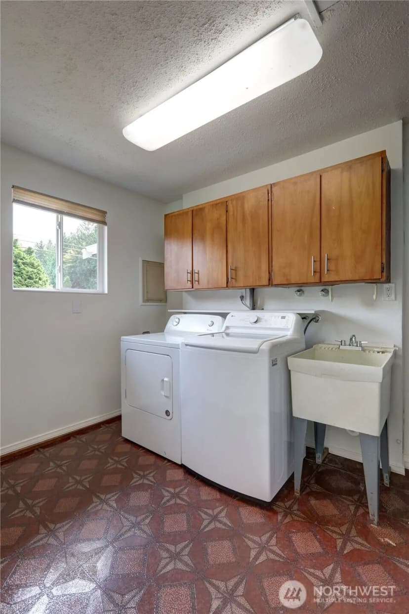 Property photo for 2327 248th Avenue Se, Sammamish photo 14