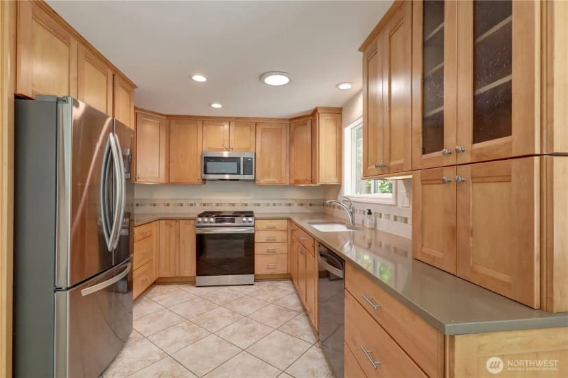 Property photo for 2327 248th Avenue Se, Sammamish photo 6