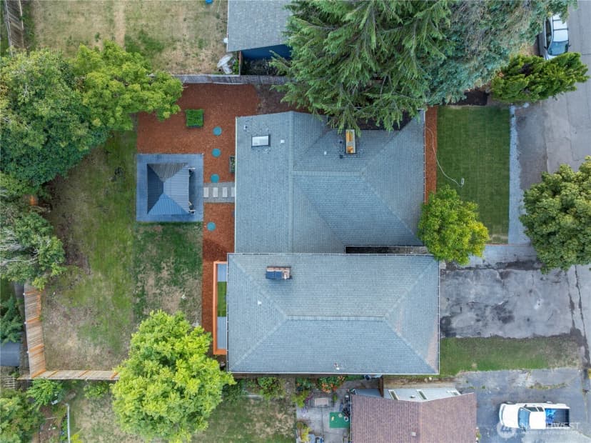 Property photo for 431 S 190th Street, Burien photo 25