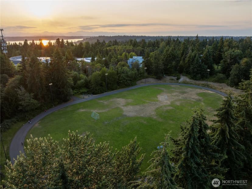 Property photo for 431 S 190th Street, Burien photo 32
