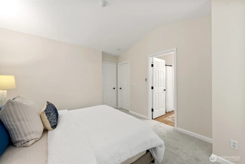 Property photo for 9205 177th Place Ne #1, Redmond photo 25