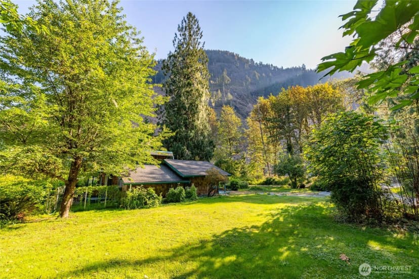 Property photo for 14784 Mountain View Lane, Concrete photo 22
