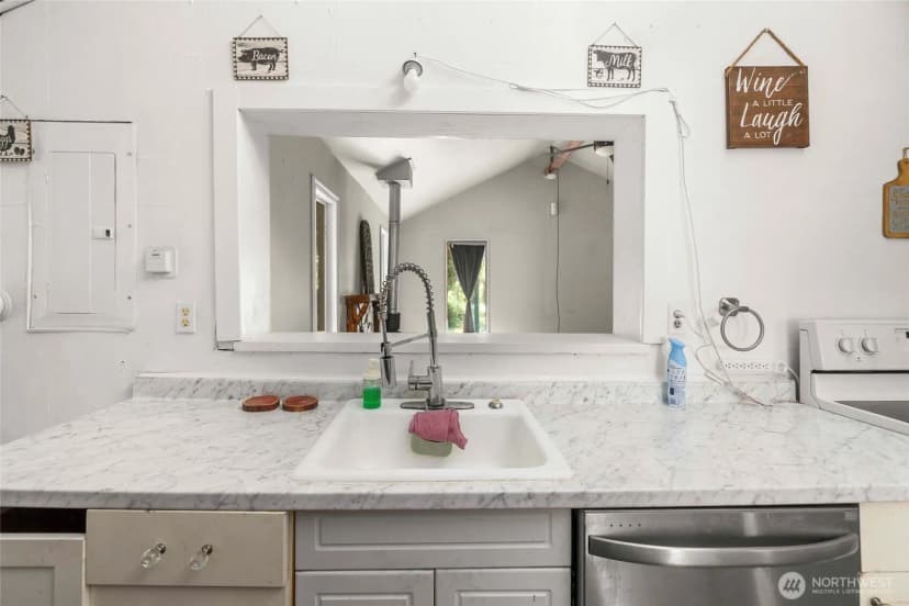 Property photo for 14784 Mountain View Lane, Concrete photo 8