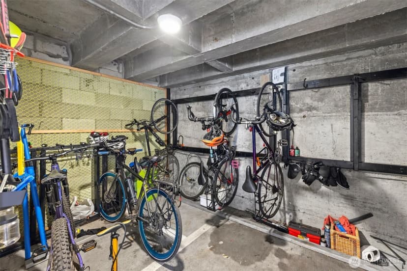 Property photo for 303 13th Avenue E #301, Seattle photo 22