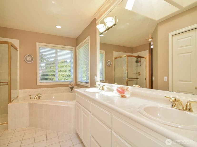 Property photo for 1919 243rd Place Se, Bothell photo 20